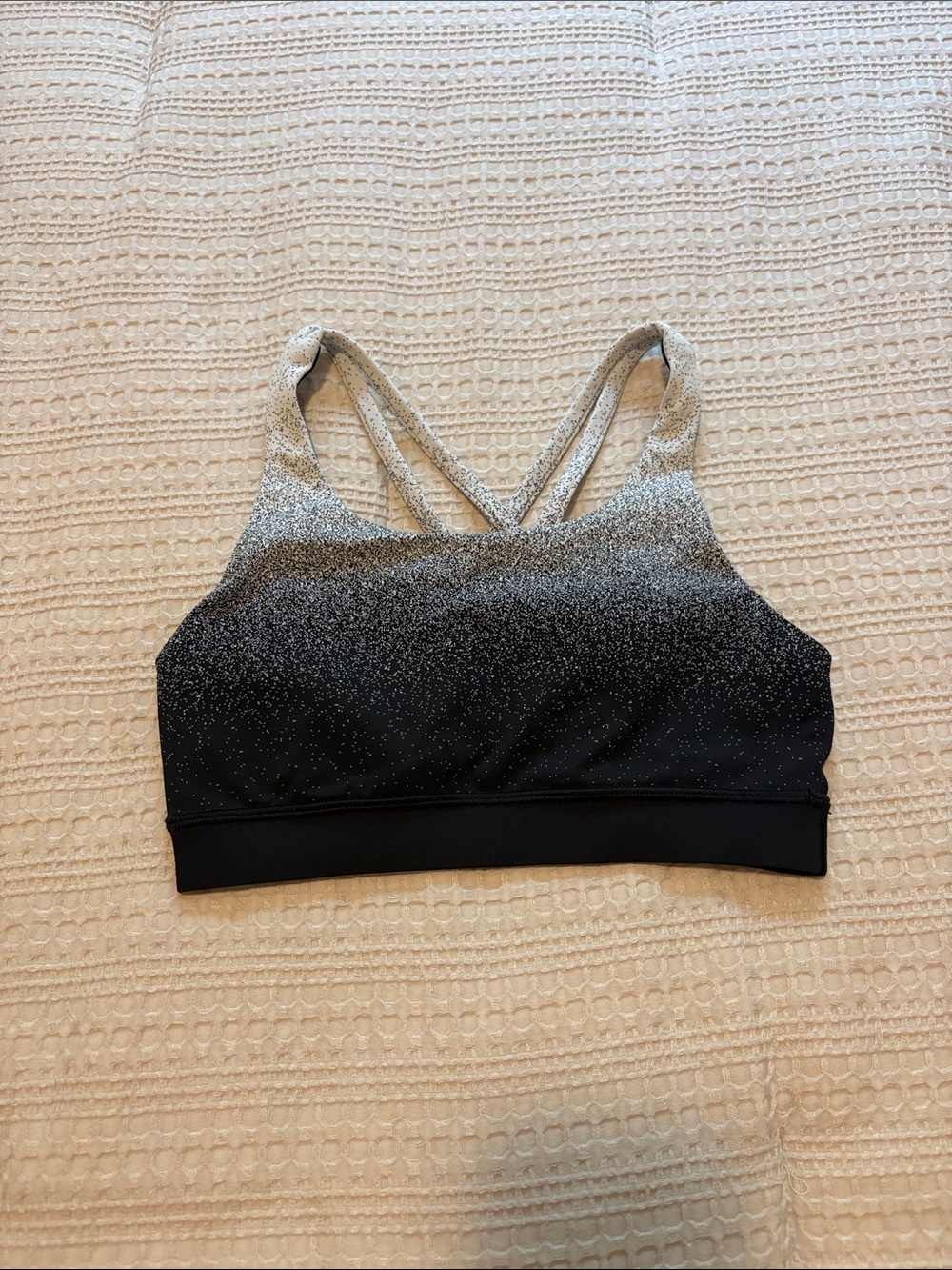 lululemon athletica Energy Bra in Ombre White and Black